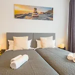 Immostay G#3 Zentrales Mit Balkonblick *