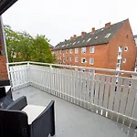 Immostay G#3 Zentrales Mit Balkonblick *