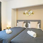 Апартаменти Immostay G#3 Zentrales Mit Balkonblick *