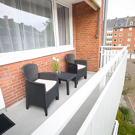 Апартаменти Immostay G#3 Zentrales Mit Balkonblick