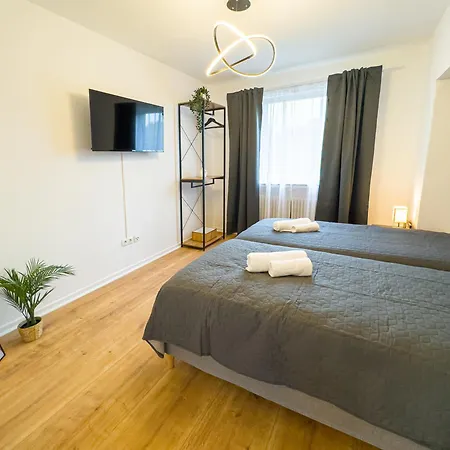 Immostay G#3 Zentrales Mit Balkonblick *