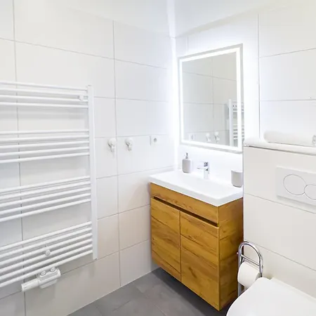 Immostay G#3 Zentrales Mit Balkonblick Бремен