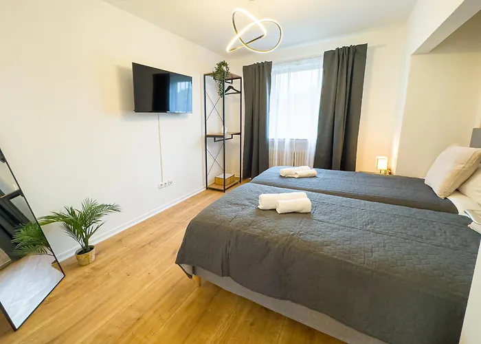 Immostay G#3 Zentrales Mit Balkonblick *